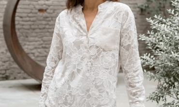 Round neck Button-Down Printed Blouse